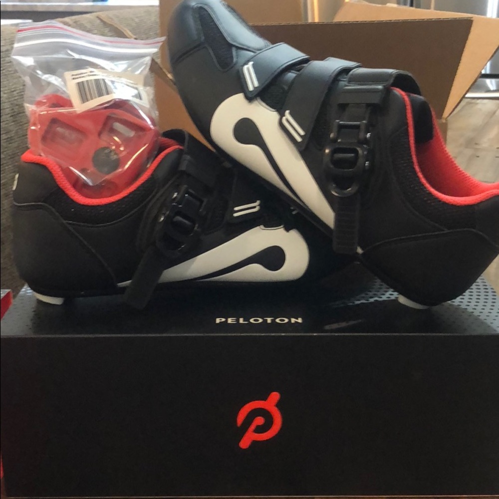BRAND NEW women’s Peloton cycling shoes - size 39